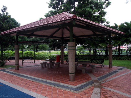 Yishun Street 72 thumbnail photo
